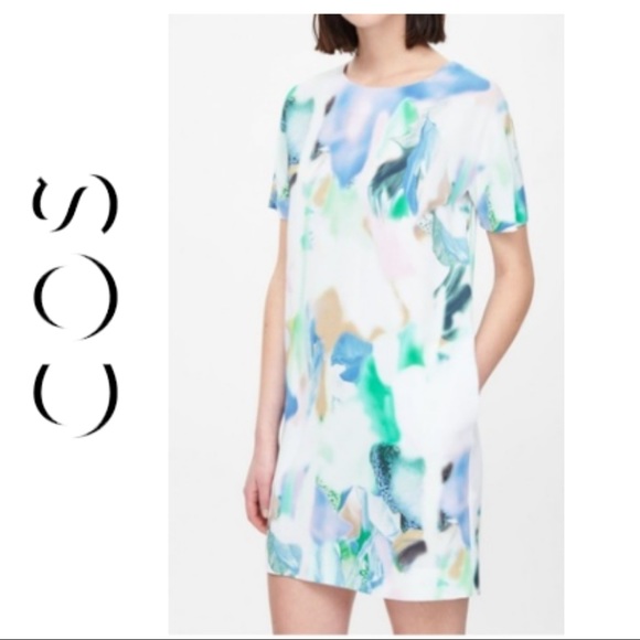 COS Dresses & Skirts - COS Watercolour Short Sleeve Dress